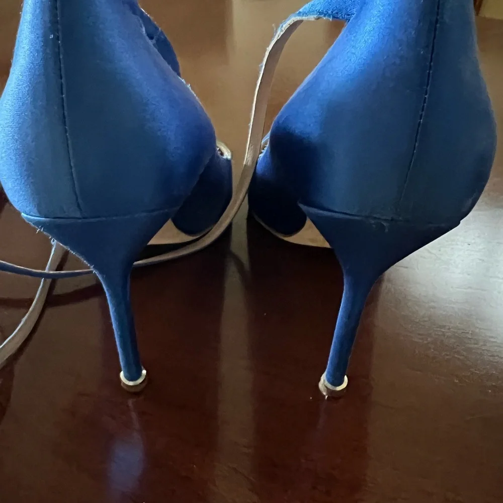 Manolo Blahnik ankle ribbon heels. Size 41 - Picture 4 of 6